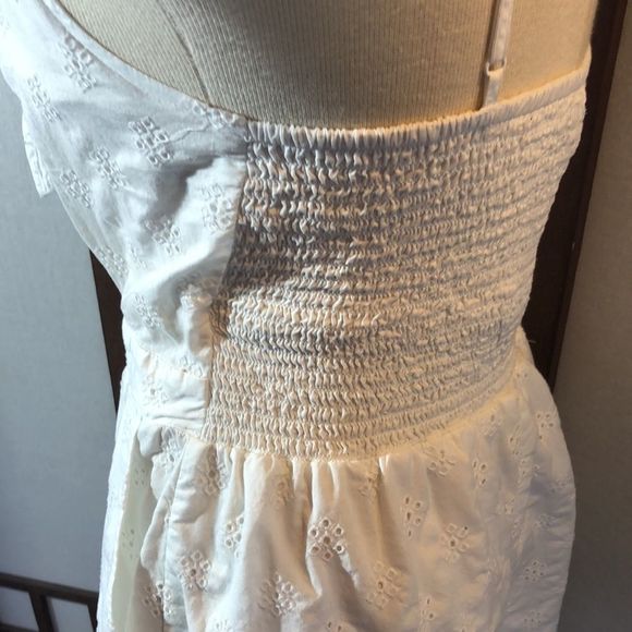 Aerie white eyelet romper embroidered eyelet/sz Sm/ spaghetti straps/cutout - Picture 5 of 14